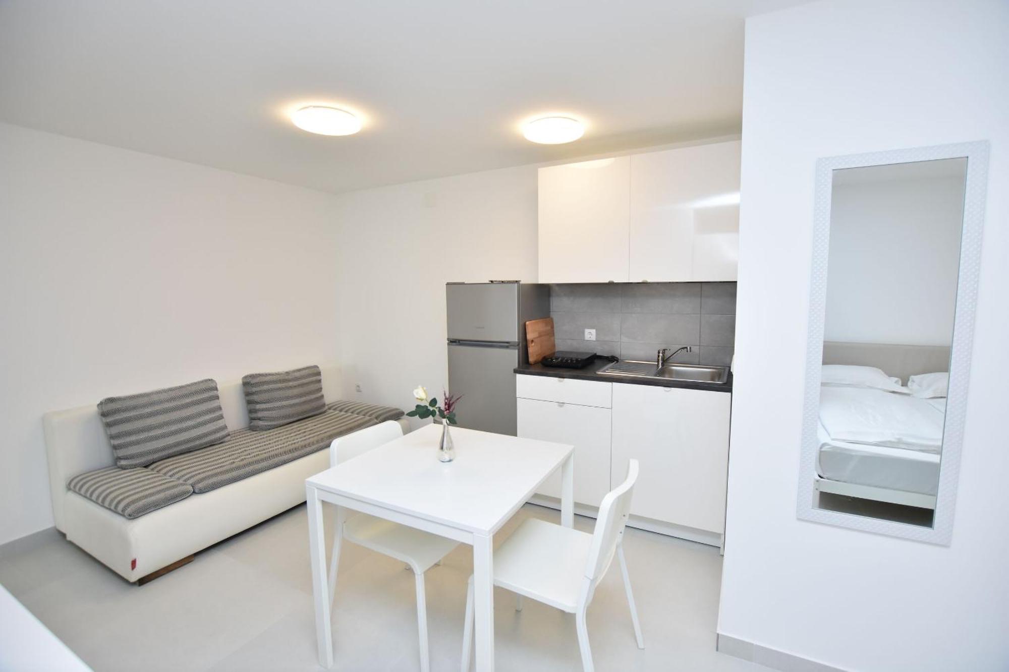 Apartments Leonardo Primošten Zewnętrze zdjęcie